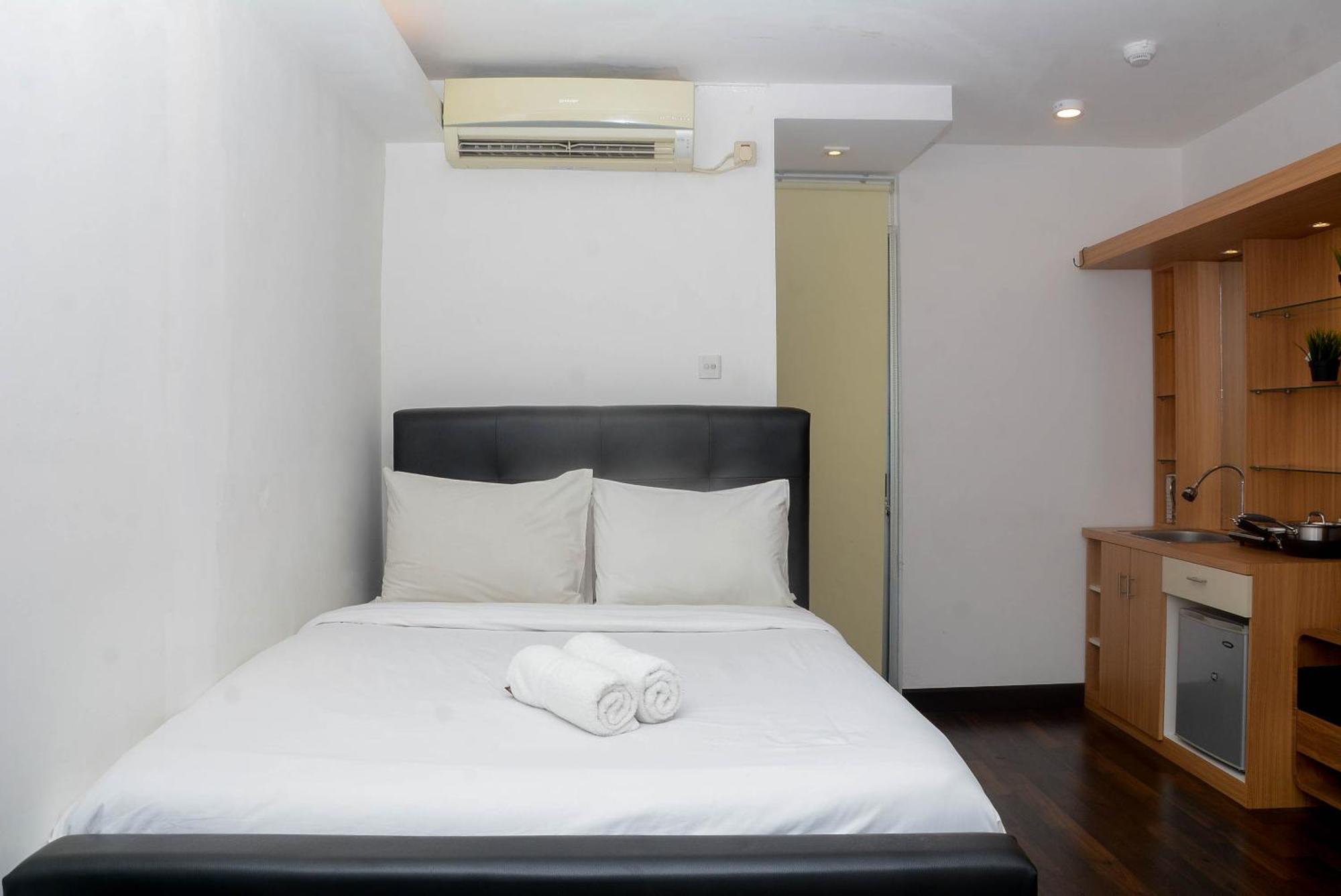 Fully Furnished With Cozy Design Bassura By Travelio Apartment