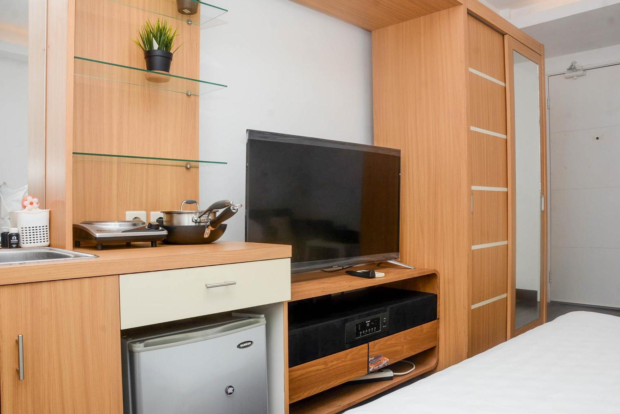 Apartment Fully Furnished With Cozy Design Bassura By Travelio *
