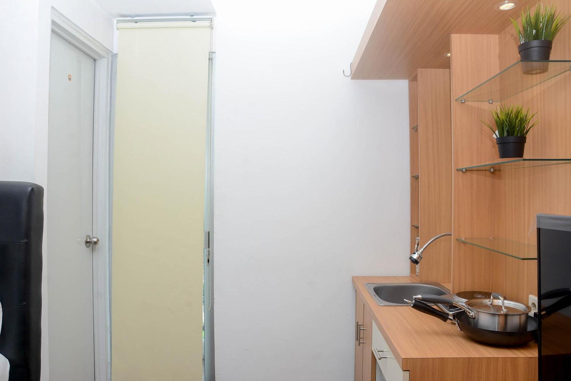 Apartment Fully Furnished With Cozy Design Bassura By Travelio Jakarta
